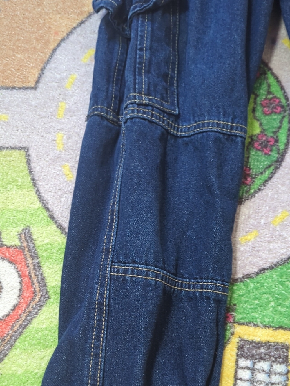 Boys Size S (7-8) Cargo Style Jeans-like New - Picture 3 of 7